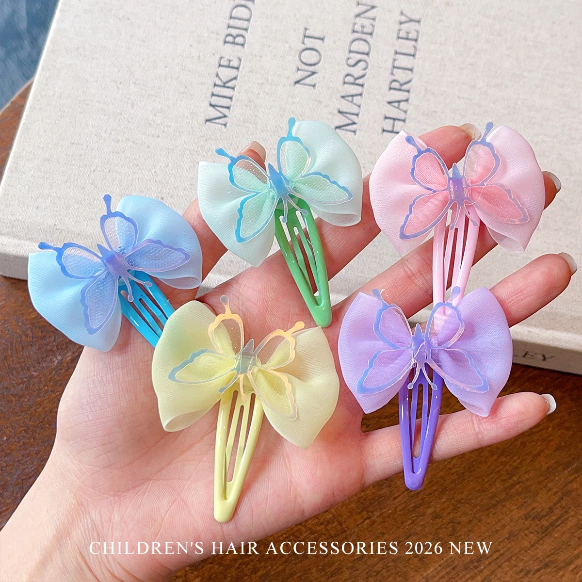 Neue süße 4-teilige Tüll-Schmetterlings-Haarspangen für Frauen, Mädchen und Kinder, in Macaron-Farben, Organza-Schleifen-Haarspangen, Haar-Accessoires. – Detail 2