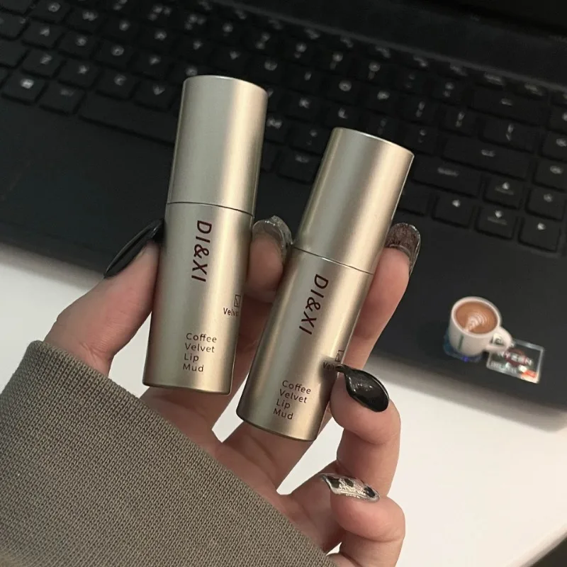 Brillant à lèvres en velours mat imperméable longue durée - Teinte à lèvres marron nu lisse pour cadeaux de festival
