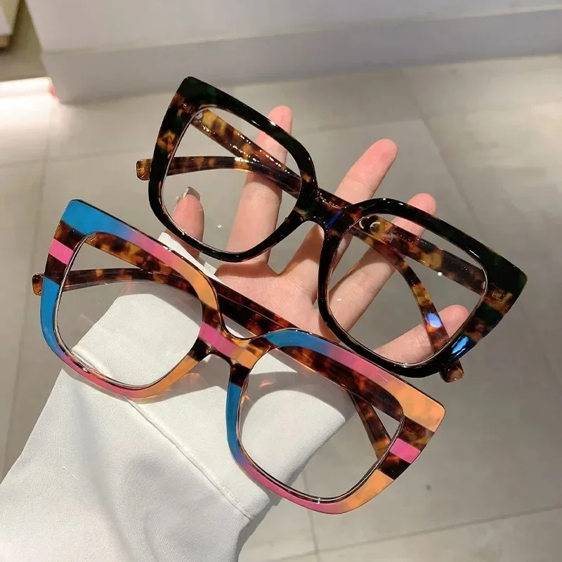 yZ[zBe[WRFwLbgACZNV[ȃfB[XKl̍uhfUCi[ghߎዾt[