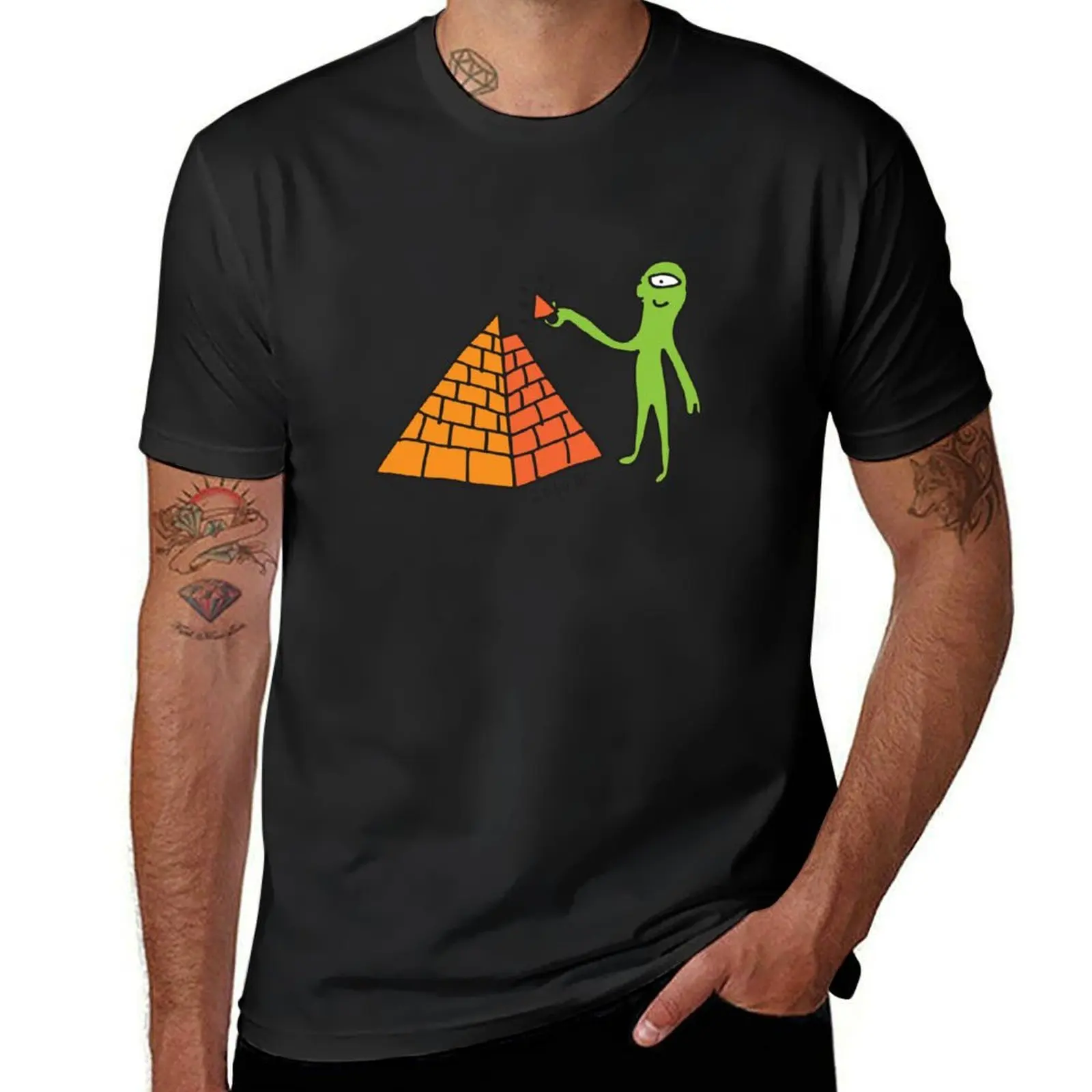 Aliens built the pyramids T-Shirt Short sleeve tee summer top mens plain t shirts