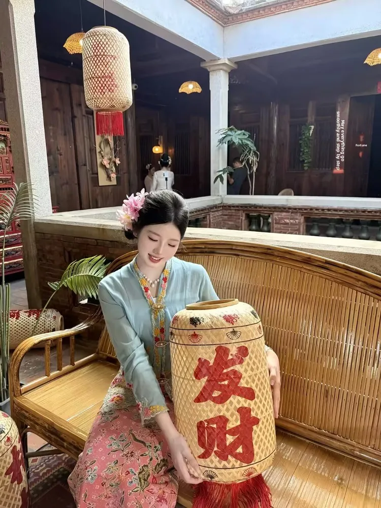 

New Ethnic Style Women's Clothing Set Heavy Embroidery Slimming Design Photography Costume Dama National Fashion Trend