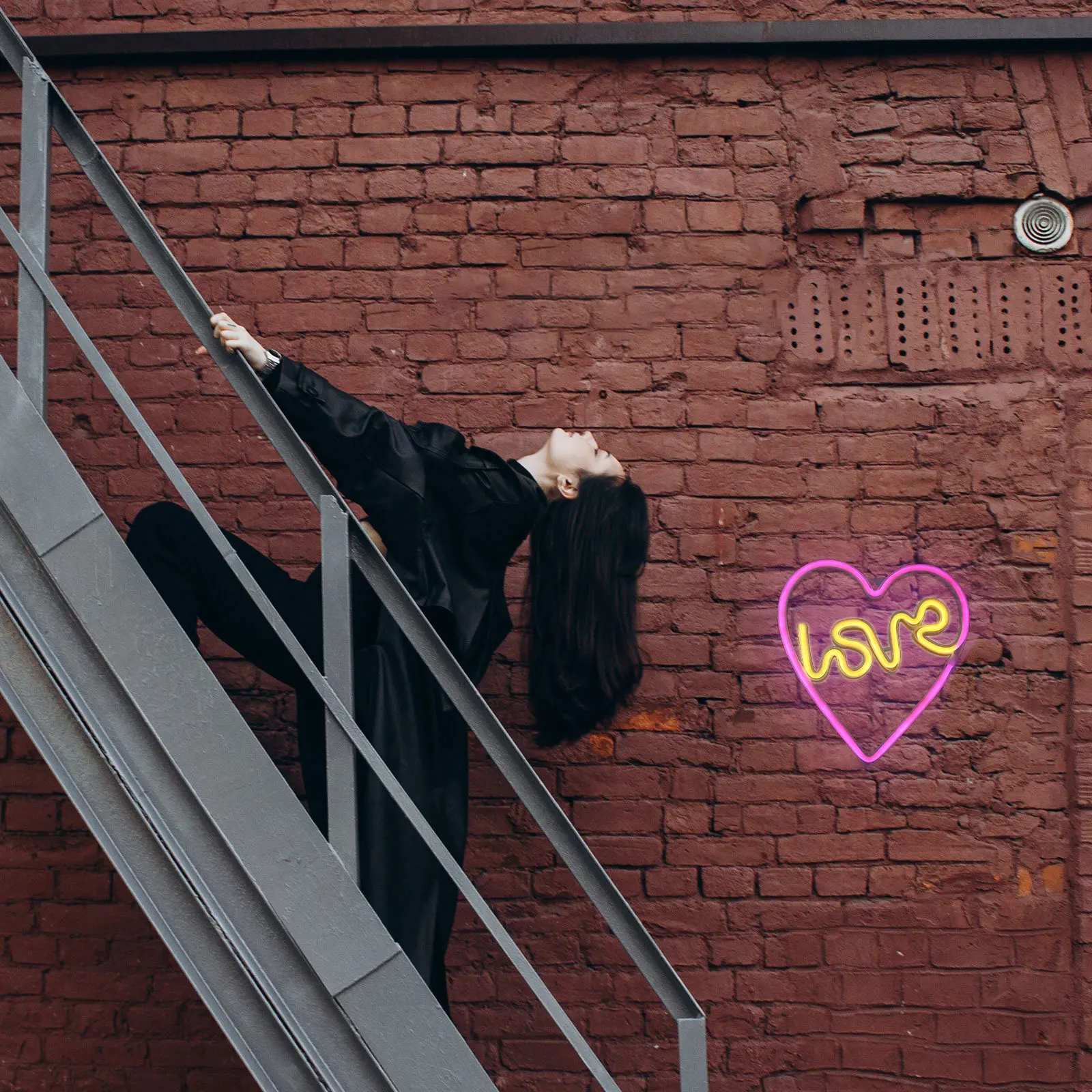 

LED Neon Heart Sign USB Powered Bedroom Living Room Office Bar Decor Night Light Atmosphere Lamp Aesthetic Room Neon Light