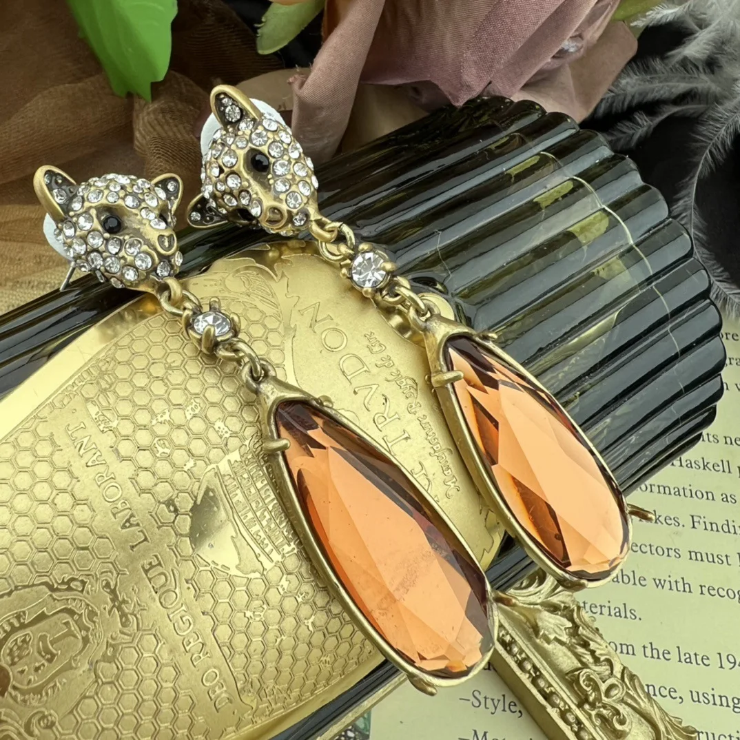 Mid-Ancient Vintage Retro Fashion Elegant Luxury Elegant Palace Style Pure Copper Leopard Head Shape Ear Studs