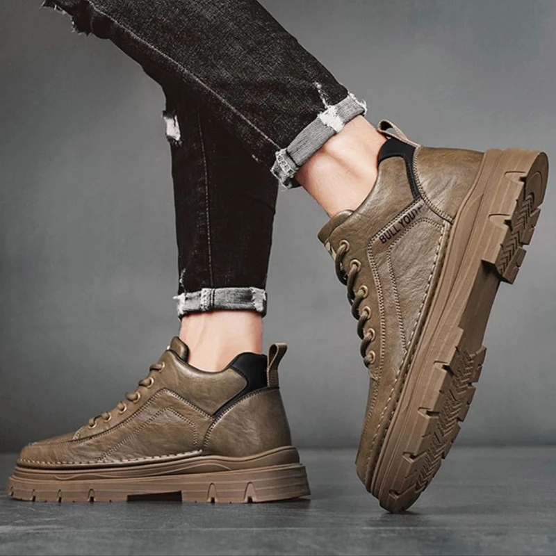 

Уличная кожаная обувь для мужчин, модные мужские повседневные ботинки на толстой подошве в стиле ретро на платформе, новинка 2024, классические оригинальные элегантные ботинки