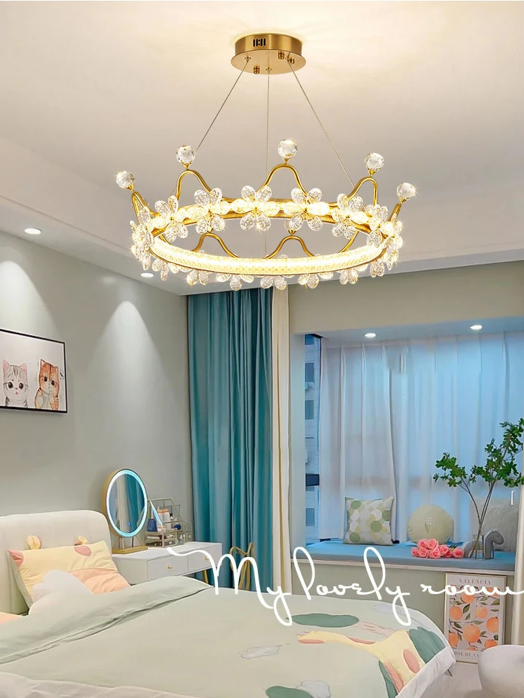 Modern Crystal Chandelier Nordic Led Creative Luxury Design Round Crown Petal Pendent Lamp