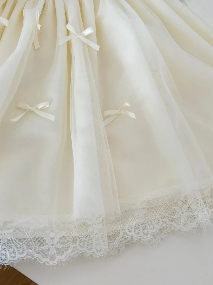 2025 الحلو موضة العاج الدانتيل لوليتا زلة فستان القوس حجر الراين تكدرت عالية الخصر فستان قصير للحفلات ملابس أنيقة غير رسمية