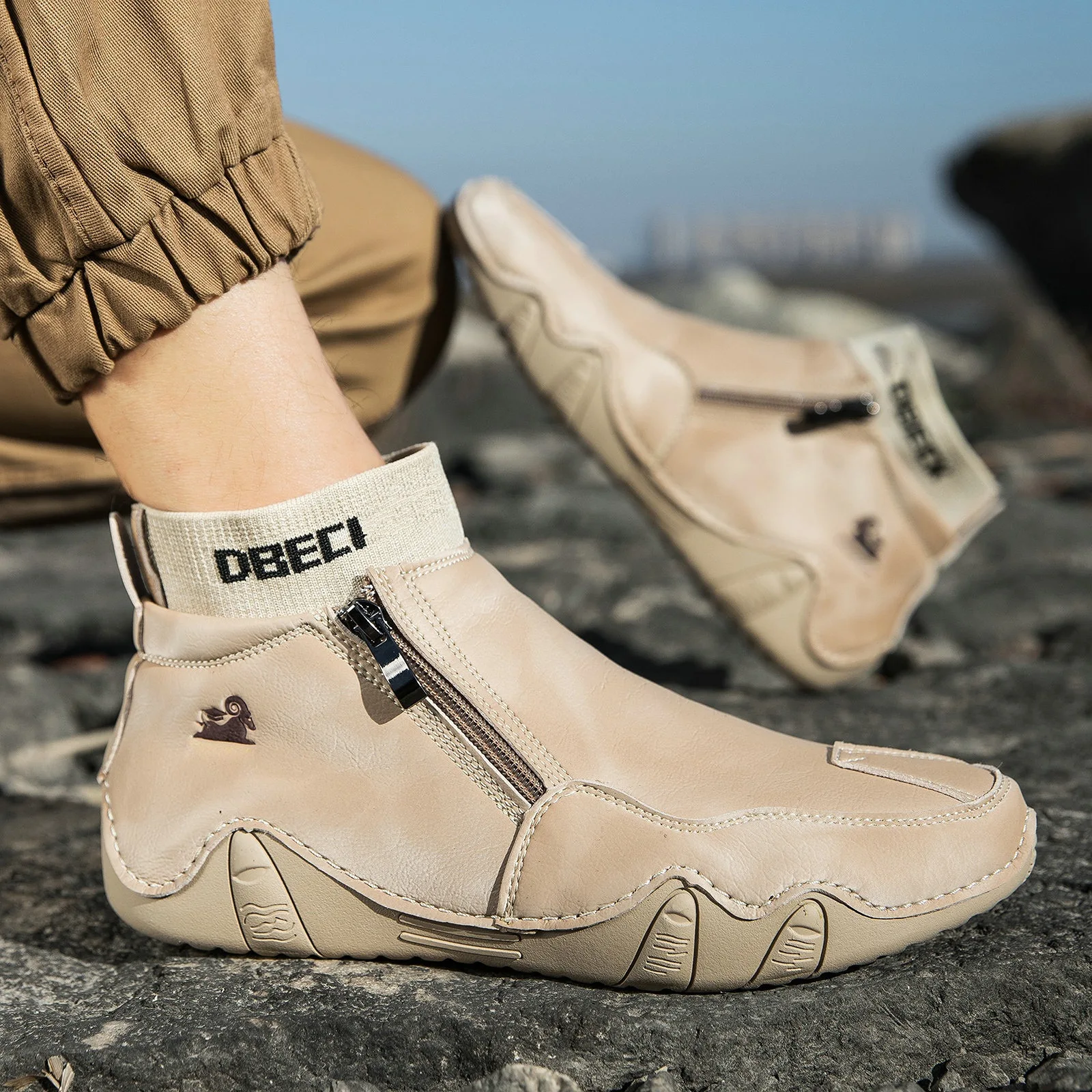 

Новая мужская повседневная обувь, кожаные мужские высокие кроссовки, дизайнерские модные лоферы, носки на шнуровке, мужские ботильоны