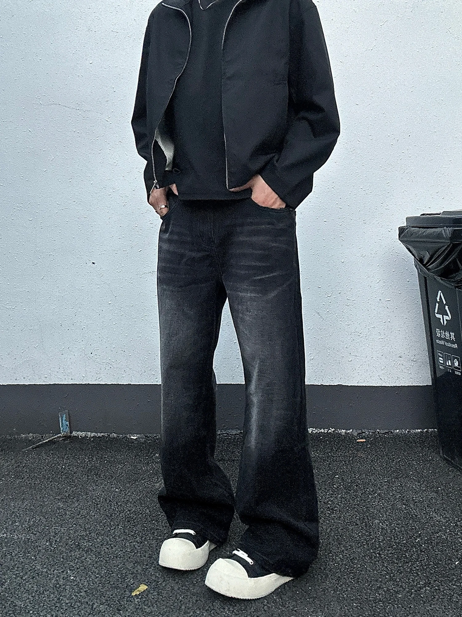 

Мужские джинсы American Style: расклешенные, прямые, стрейч, с низкой посадкой, из хлопкового денима, износостойкие, классические, черные, длинные.