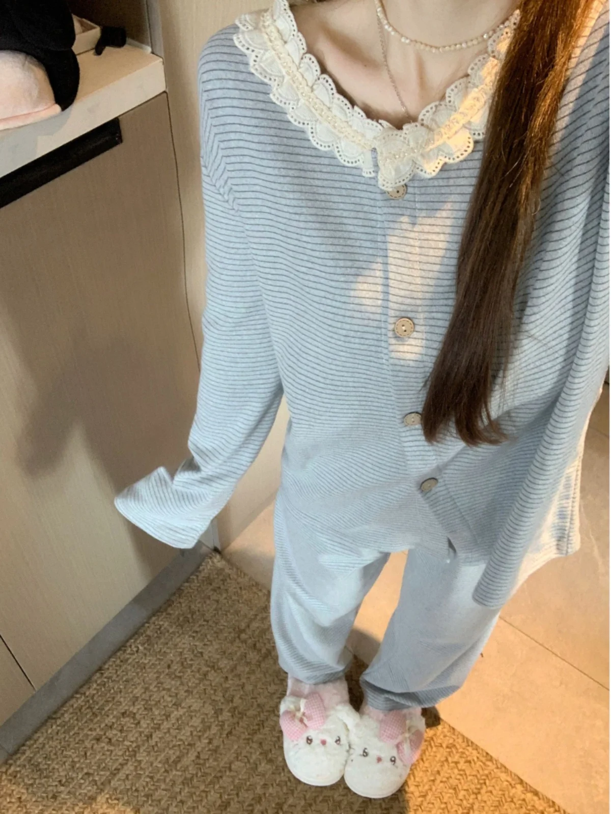 

Sweet Lace Sleepwear Set Women's Summer 2026 New Striped Button up Top Pants Two Piece Set Velvet Brushed Comfortable Nightgown