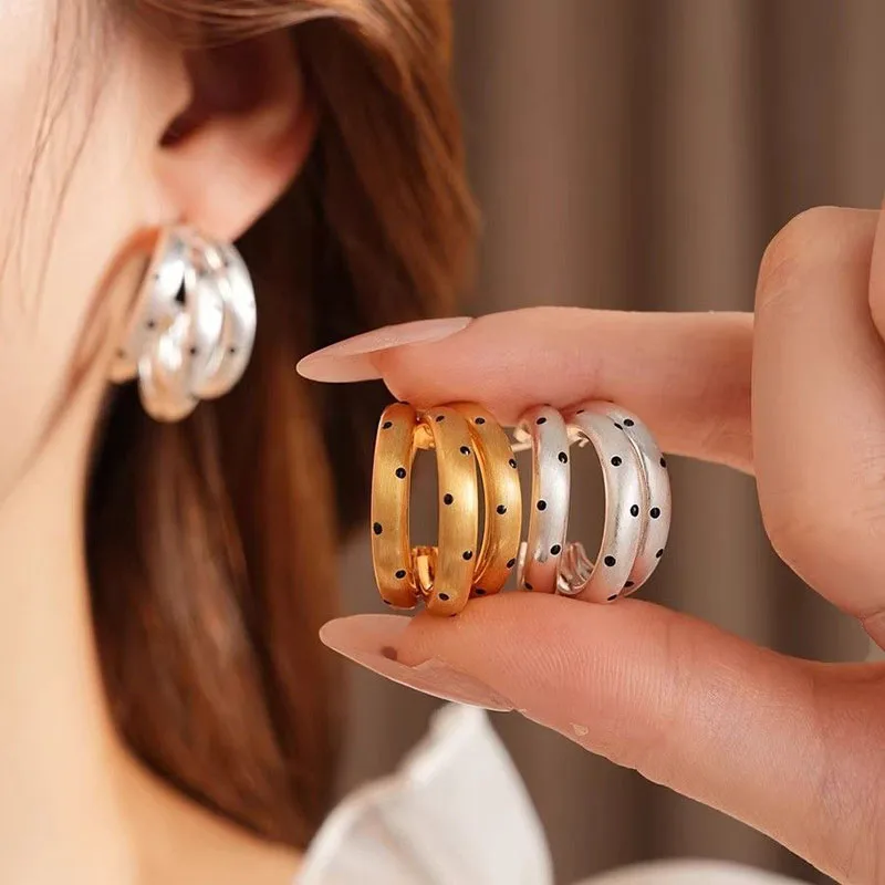 Trendy Polka Dots Brushed Finish C-shaped Stud Earring 2026 New Retro Pop Art Dots Metal Hoop Earrings for Women Girl Jewelry