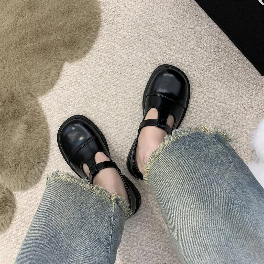 

IPPEUM Mary Jane Shoes Lolita Leather Round Toe Buckle Women Flats Shoes Loafers