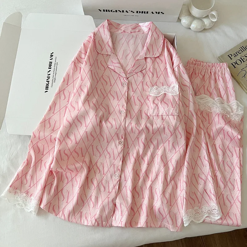 ชุดนอนผ้าไหมน้ำแข็งแต่งลูกไม้หวานใหม่สำหรับผู้หญิง ฤดูใบไม้ผลิ/ฤดูใบไม้ร่วง ชุดนอนแขนยาวหรูหราพร้อมลายพิมพ์ตัวอักษร