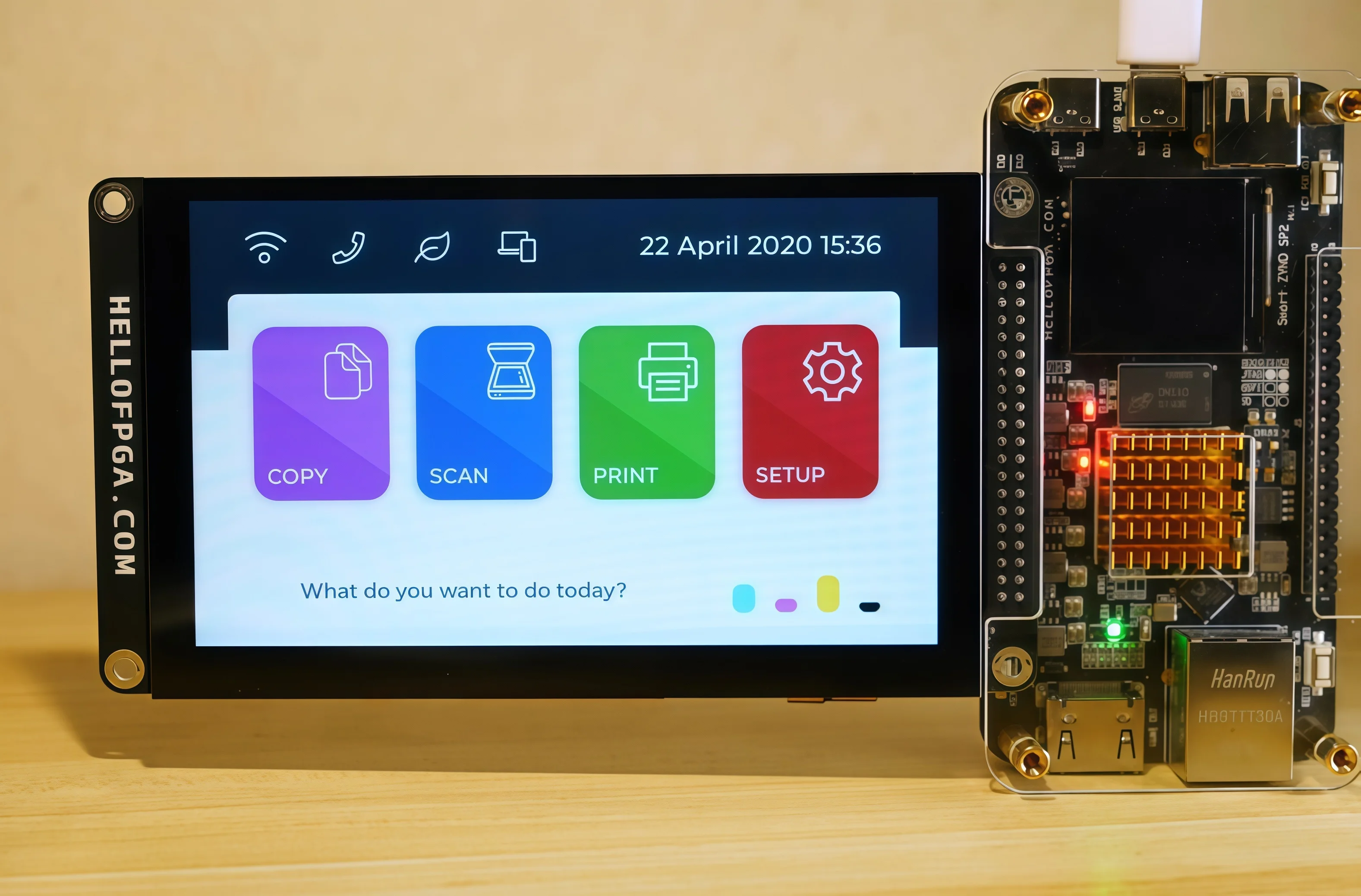 5-inch capacitive touch IPS display, 800x480 resolution, RGB interface; 800x480 header pins are not soldered by default.
