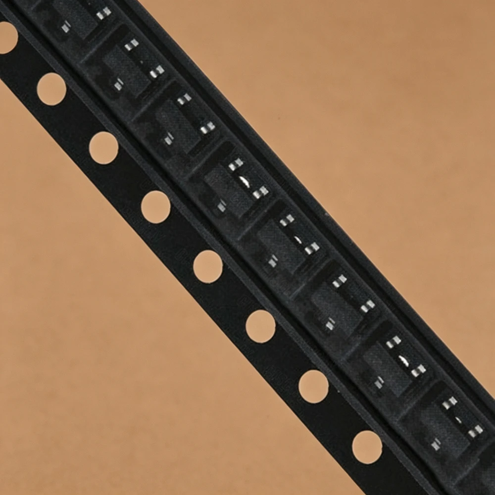 50pcs-100pcs XC6206P332MR SOT-23 SOT XC6206P332 SOT23 XC6206 SMD(662K) 3.3V/0.5A  and original IC Chipset