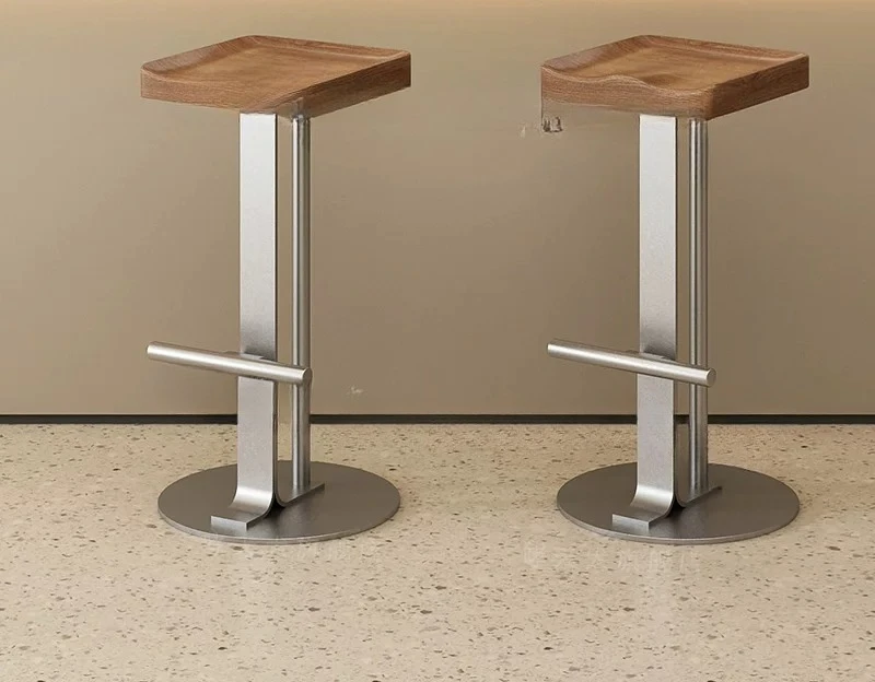 Hoher Barhocker, Barhocker aus Schmiedeeisen für die Rezeption, Designer-Barhocker aus Massivholz