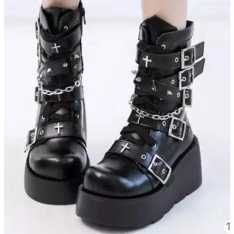 Metalowy łańcuszek lakierki punkowe botki damskie 2023. zimowe designerskie buty na grubej platformie kobieta czarne gotyckie buty Lolita