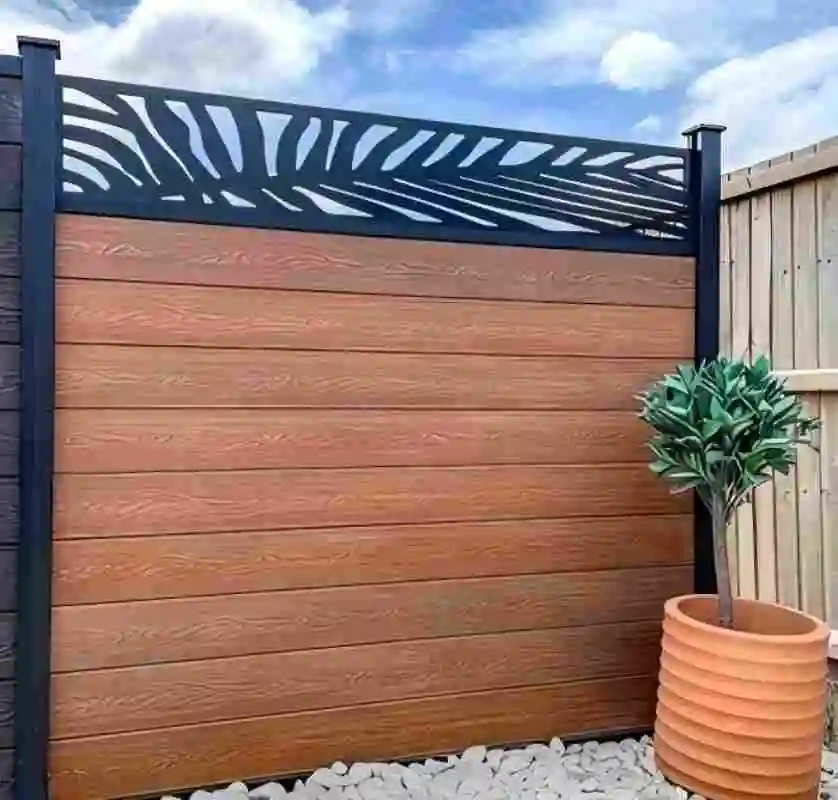 

Modern Custom Wood Grain Aluminum Fence Outdoor Garden Waterproof Privacy Screen Full Half Partition Fully Enclosed SecurityGate