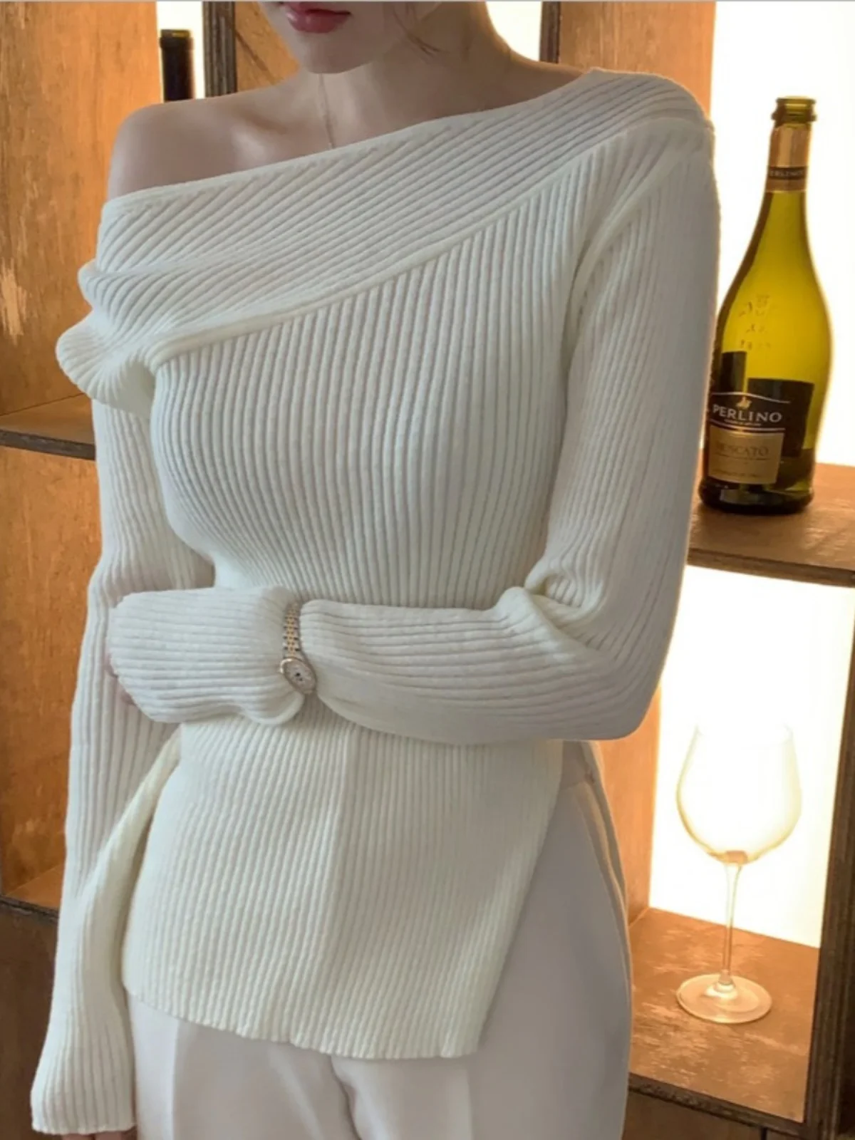 

oulder Bared Knitted Sweater Women's Faion Autumn 2024 New Pure Desire Sle Side Split Design Slimming Effect Long Sve
