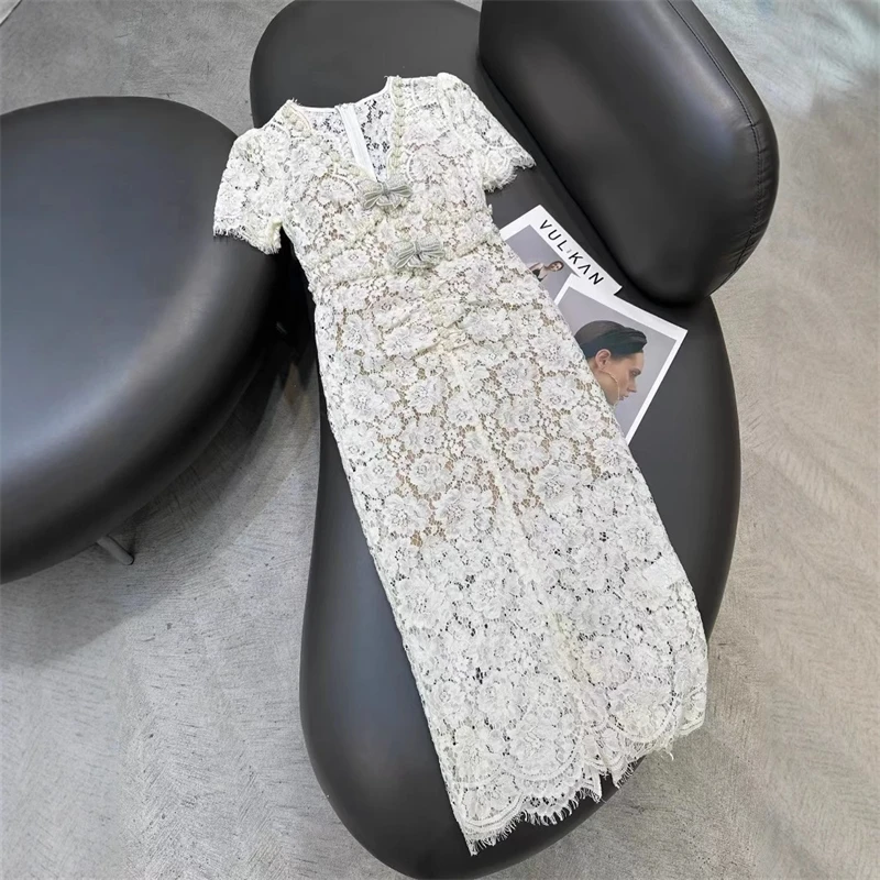 

2025 Spring Socialite And Goddess Style Elegant Lace V-neck Slim Fit Hip Hugging Dress Formal Dress For Women