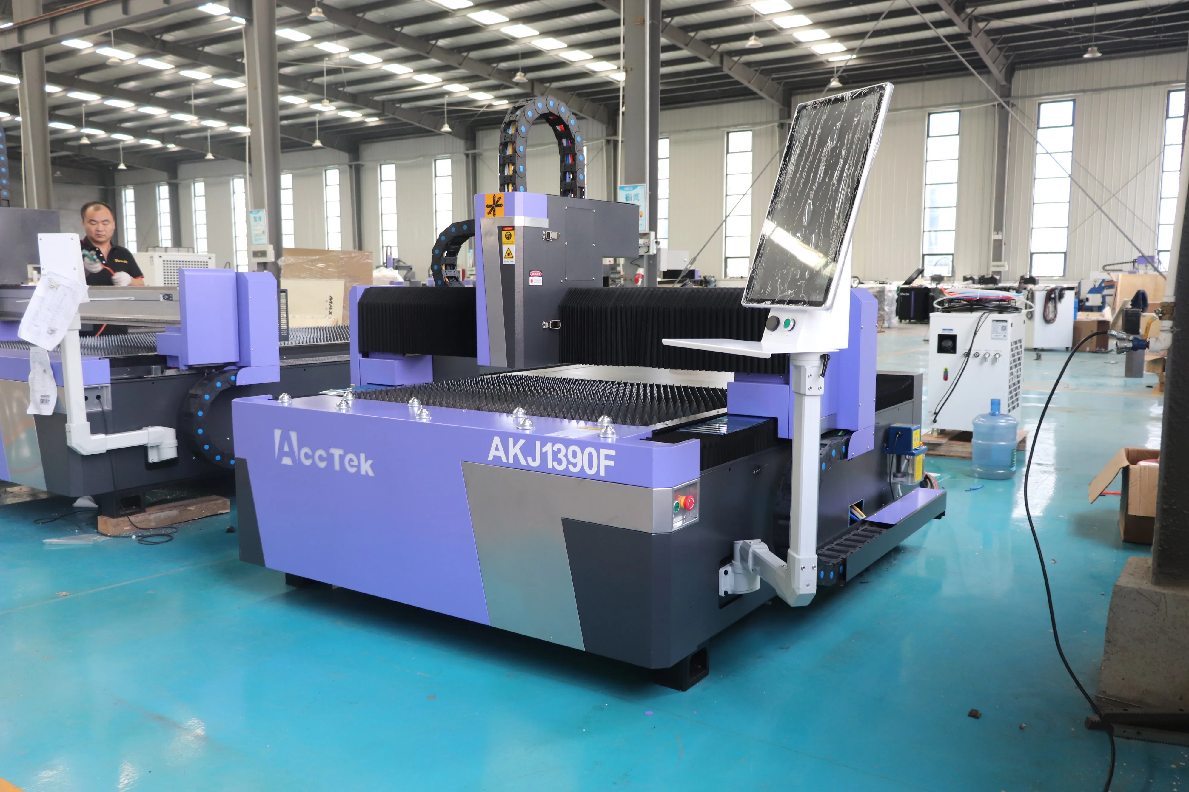 High Precision Fiber Laser Metal Cutting Machines with 1300*900mm Work Area for 3kw 6kw 12kw 30kw