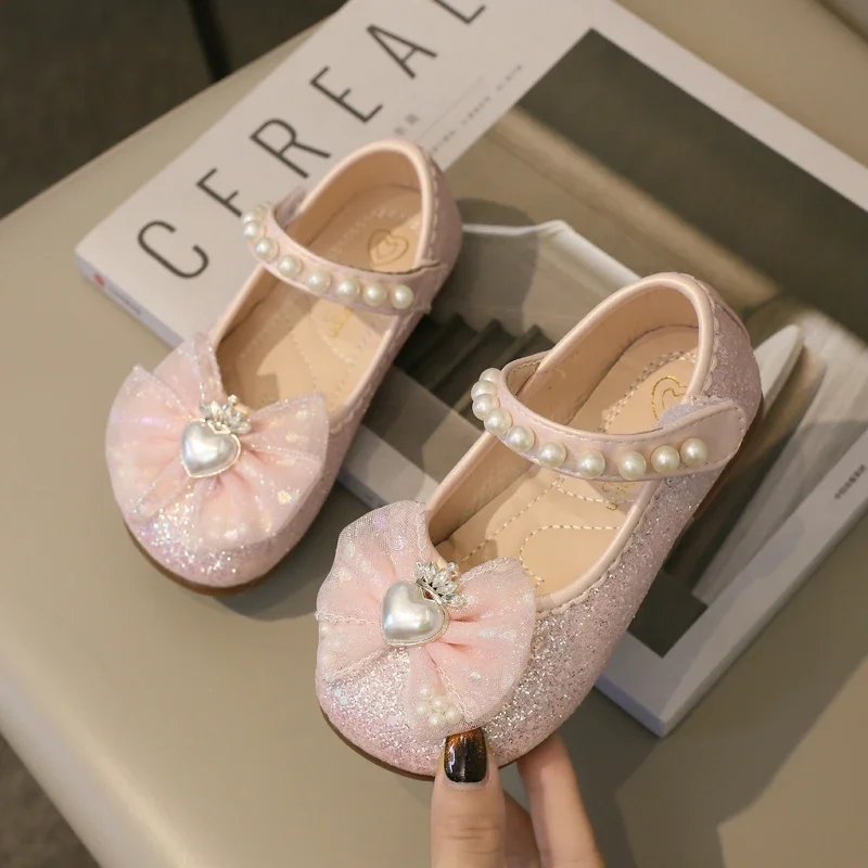 Primavera dolce ragazza scarpe da principessa elegante pizzo Bowknot scarpe in pelle per bambini moda paillettes amore corona bambini Mary Jane