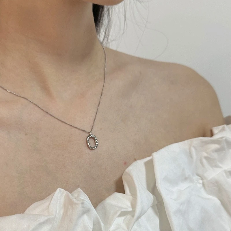 Elliptische unregelmäßige Anhänger aus Titanstahl für Damen, personalisierte Mode-Halsketten, edler Schmuck – Detail 2