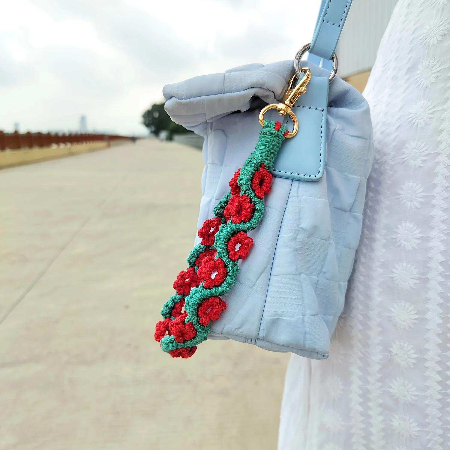 Mobile Phone Lanyard Braided Two-Color Roses Wrist Strap Keychain Lanyard for Wallet Keys Keychain Hanging Rope Cell Phone Strap