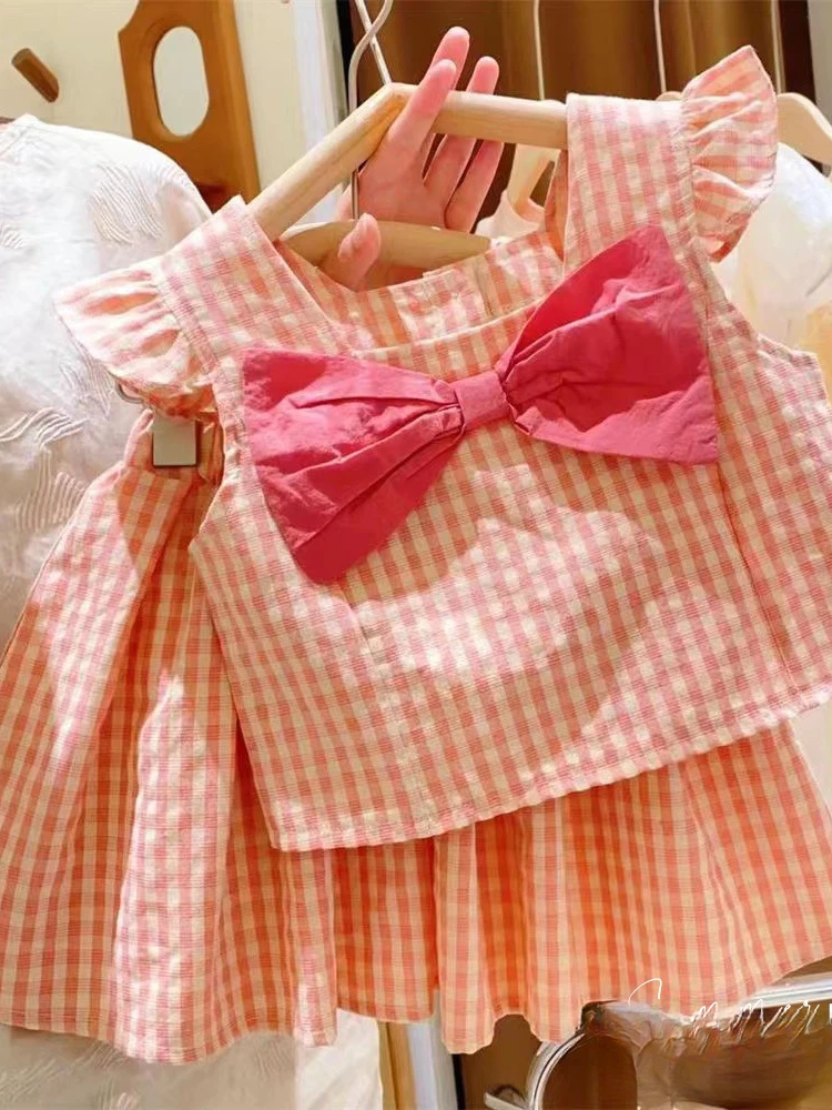 Girls Suits 2024 New Lovely Girl Dress Sweet Small Plaid Flying Sleeve Shirt Pleated Skirt Two-piece Summer Dress Clothes