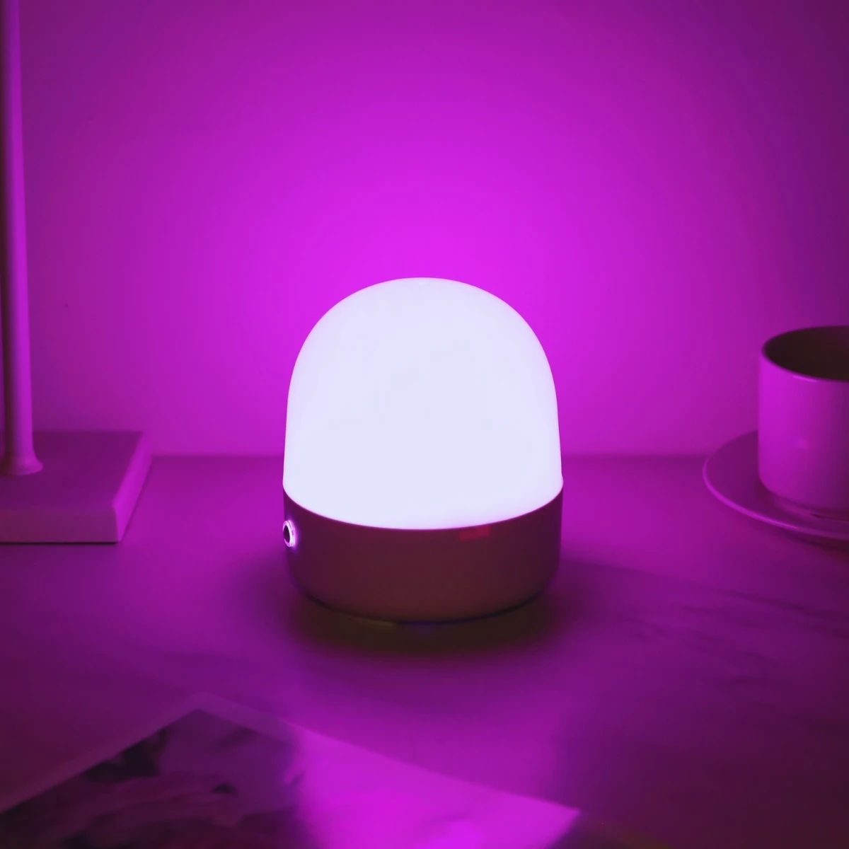 ضوء ليلي لرأس السرير يعمل باللمس وجهاز تحكم عن بعد مناسب لغرفة النوم وغرفة المعيشة والمكتب المحمول ومصباح بجانب السرير