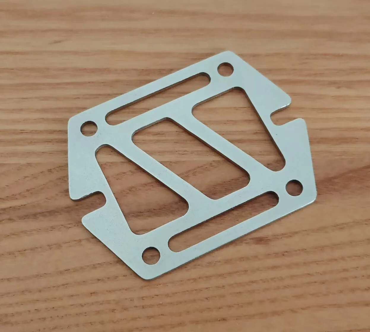 scaffale-portaoggetti-per-bici-da-montagna-e-da-strada-in-acciaio-inossidabile-con-montaggio-a-espansione