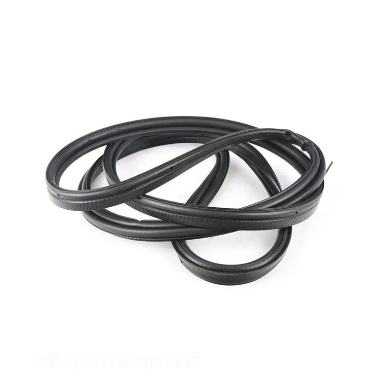 Automotive Sealing Strip OEM 51767301846 Black Tailgate Rubber Seal Installation Compatible Made Of Rubber Material