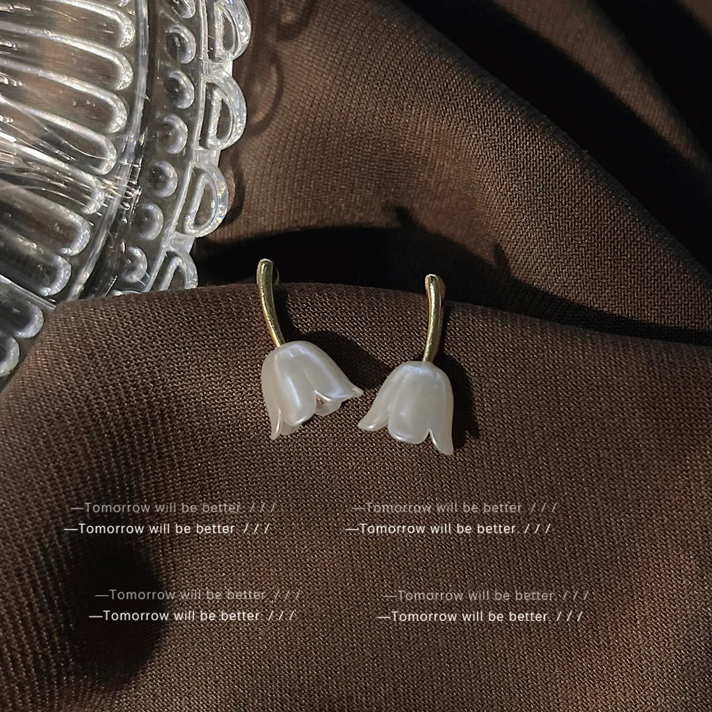 

2022 Premium Luxury Tulip Style Tender Flower French Minority Earrings For Women Fashion Earring Birthday Party Jewelry Gif