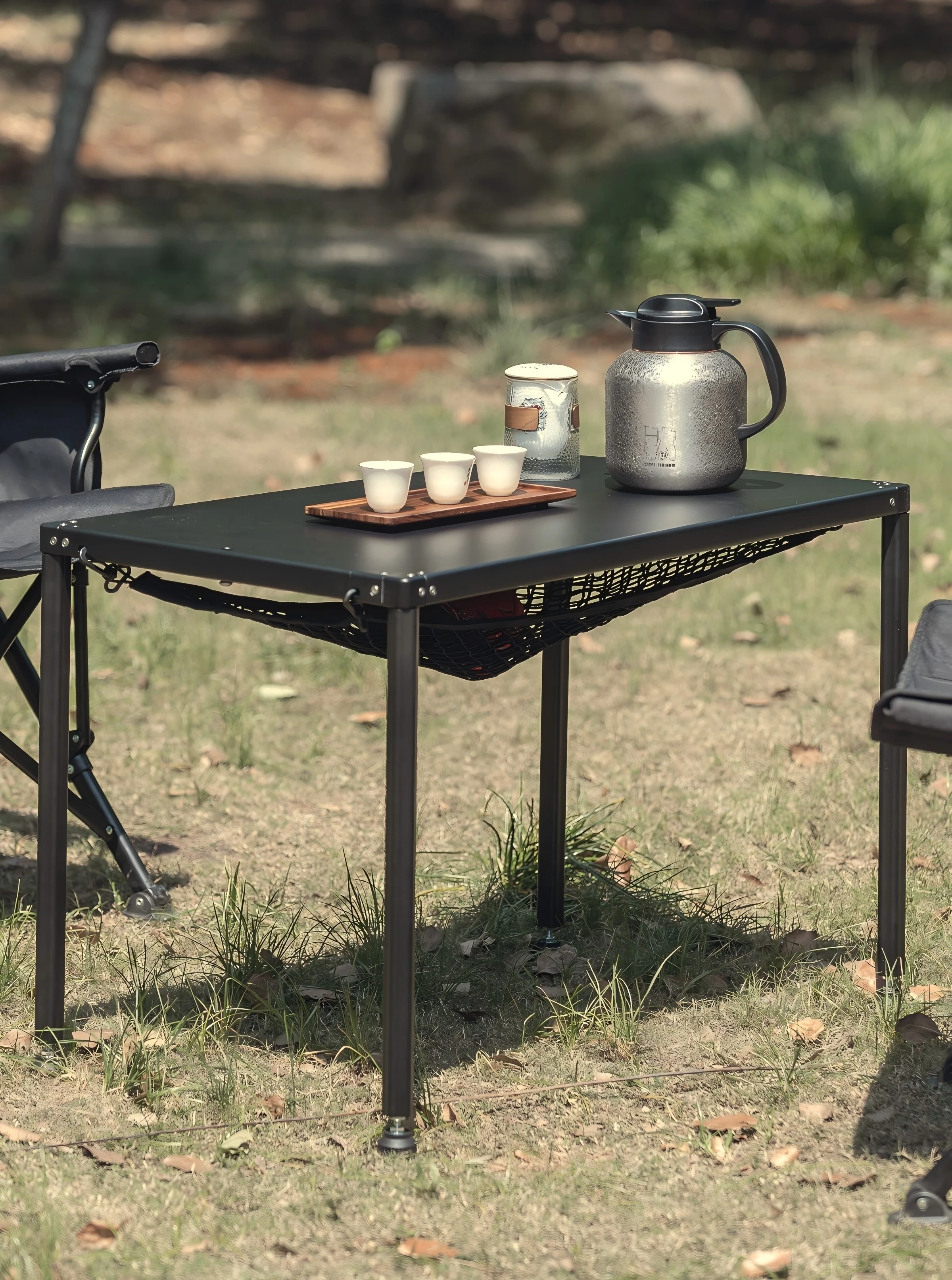 

Outdoor Furniture Portable Folding Camping Table Waterproof Foldable Family Camping Table Lightweight Table for Hiking