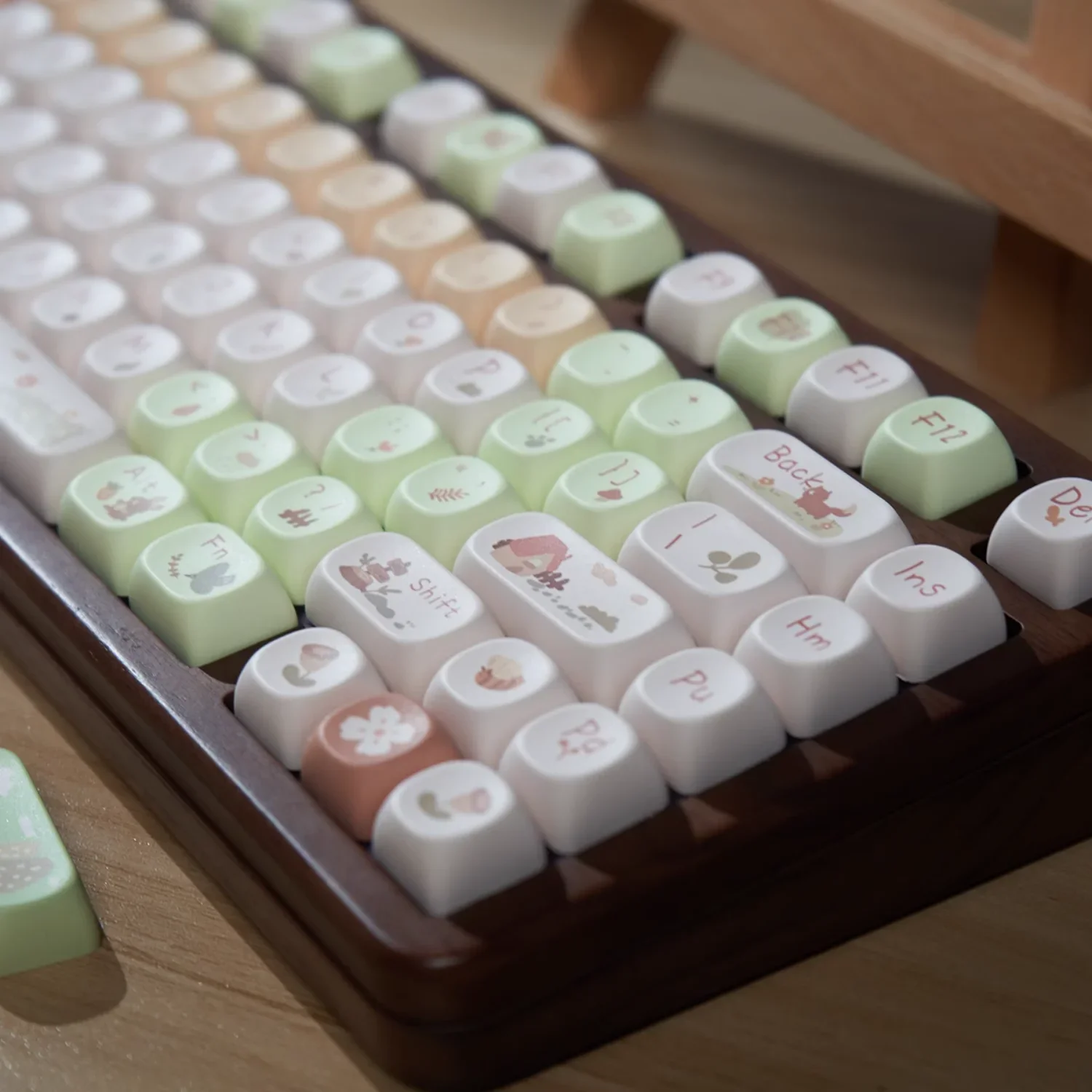 Forest Hut MOA Keycaps PBT 142 Keys Cute Girls for 60/80/87/98/104/108 Mechanical Keyboards