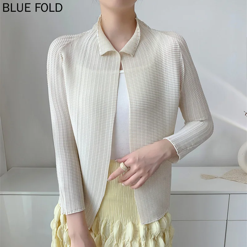 Miyake High-End-Plissee-Oberjacke für den Frühherbst 2025, super dehnbar, fließender Maiskern-Cardigan für Damen