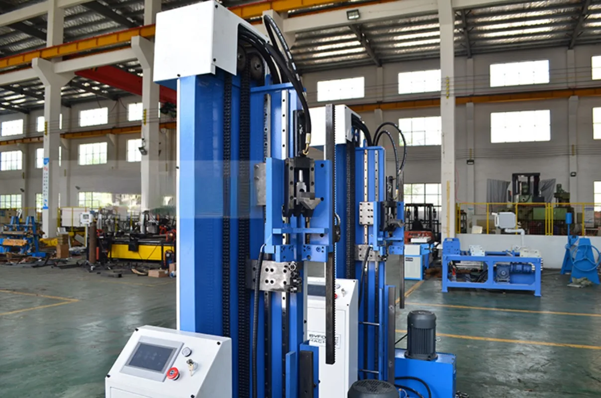 Whisper-Lock Seam Closer machine for square duct