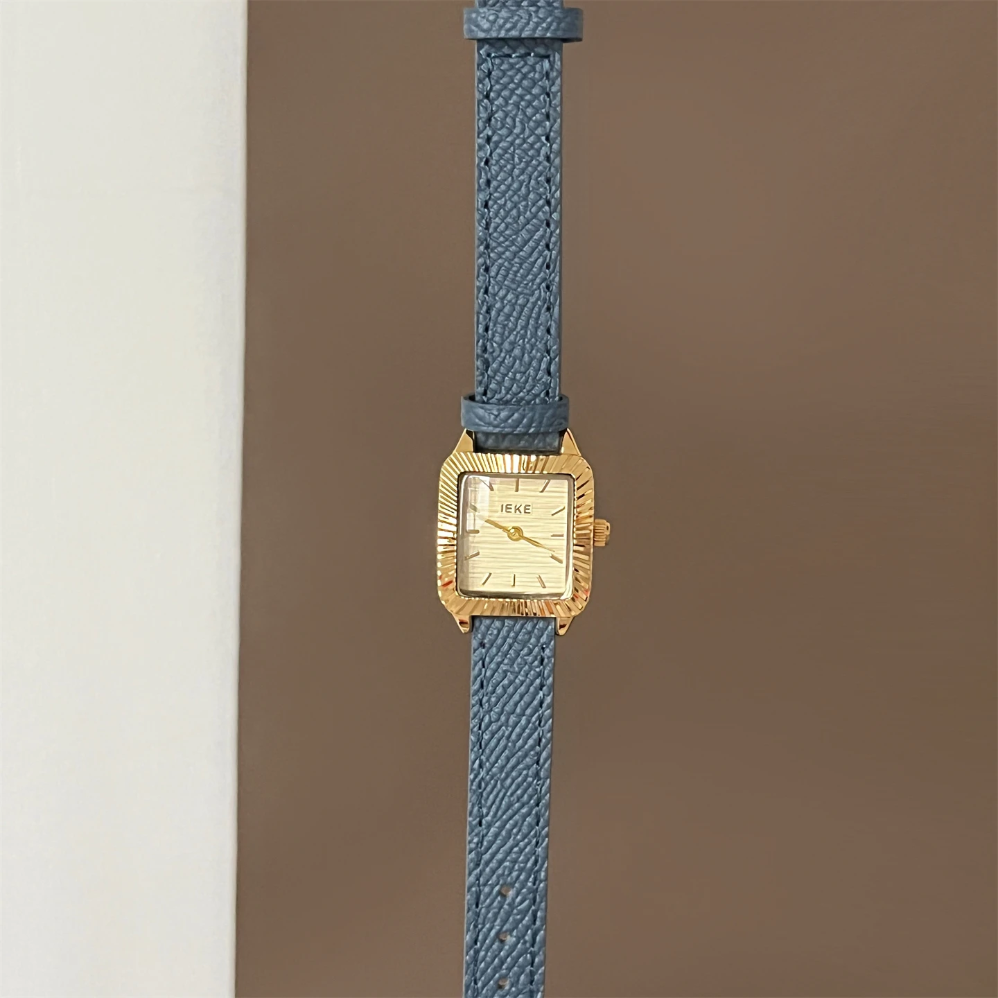 

Watch women's high-end leather belt sky blue minimalist square women's new watch