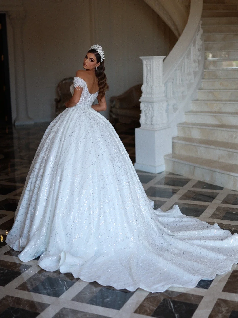 Graceful Off The Shoulder Wedding Dress Sparkly Sequins Pearls Bride Robe Luxury Ball Gown Bridal Gown Customized Robe De Mariée