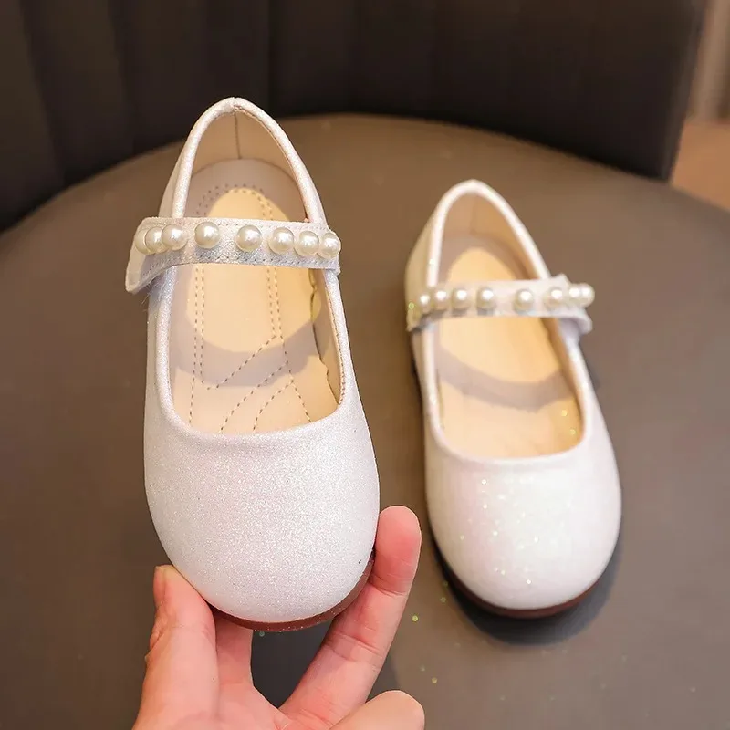 

Spring Autumn Children Princess Dance Soft Soled Single Shoes Girl Pearl Fine Flash Velcro Leather Shoes Performance Solid Color