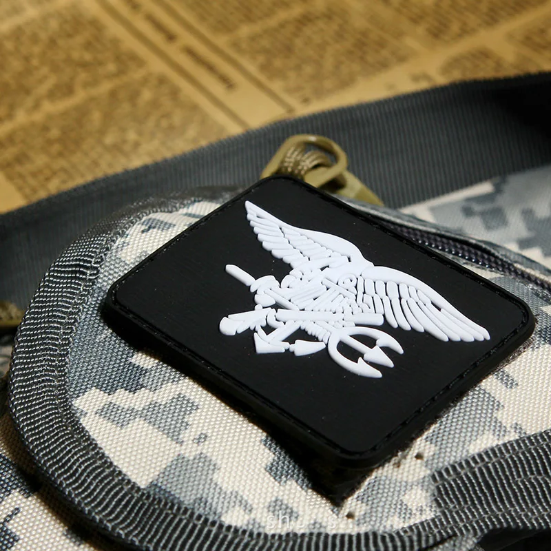 US101 المحمولة جوا شارة مقاوم للماء هوك وحلقة بقع كسر في بولي كلوريد الفينيل الولايات المتحدة العلم العسكرية في الهواء الطلق حقيبة الملابس ملصقا شارة زين #4