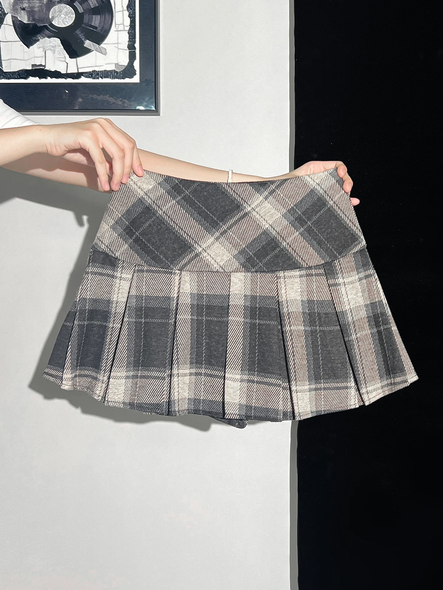 Korean Sle High Waist Plaid Side Zipper A-Line  Skirt Women's Summer New High-End Feeling Pleated Bodycon Skirt