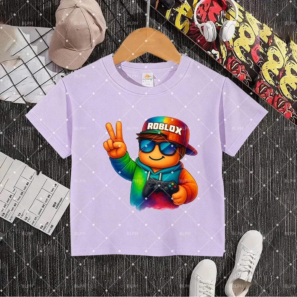 Camiseta infantil Roblox estilosa com capuz tie-dye e estampa de controle de videogame, perfeita para amantes de jogos