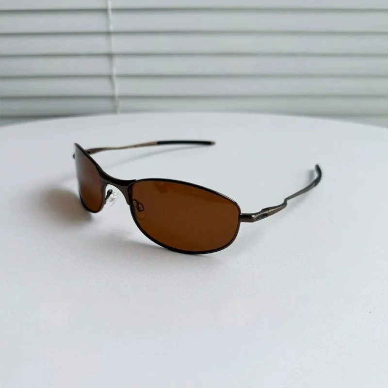 Thumbnail 2 - #43 Discounted Trendy Fashion Sunglasses Worth Buying