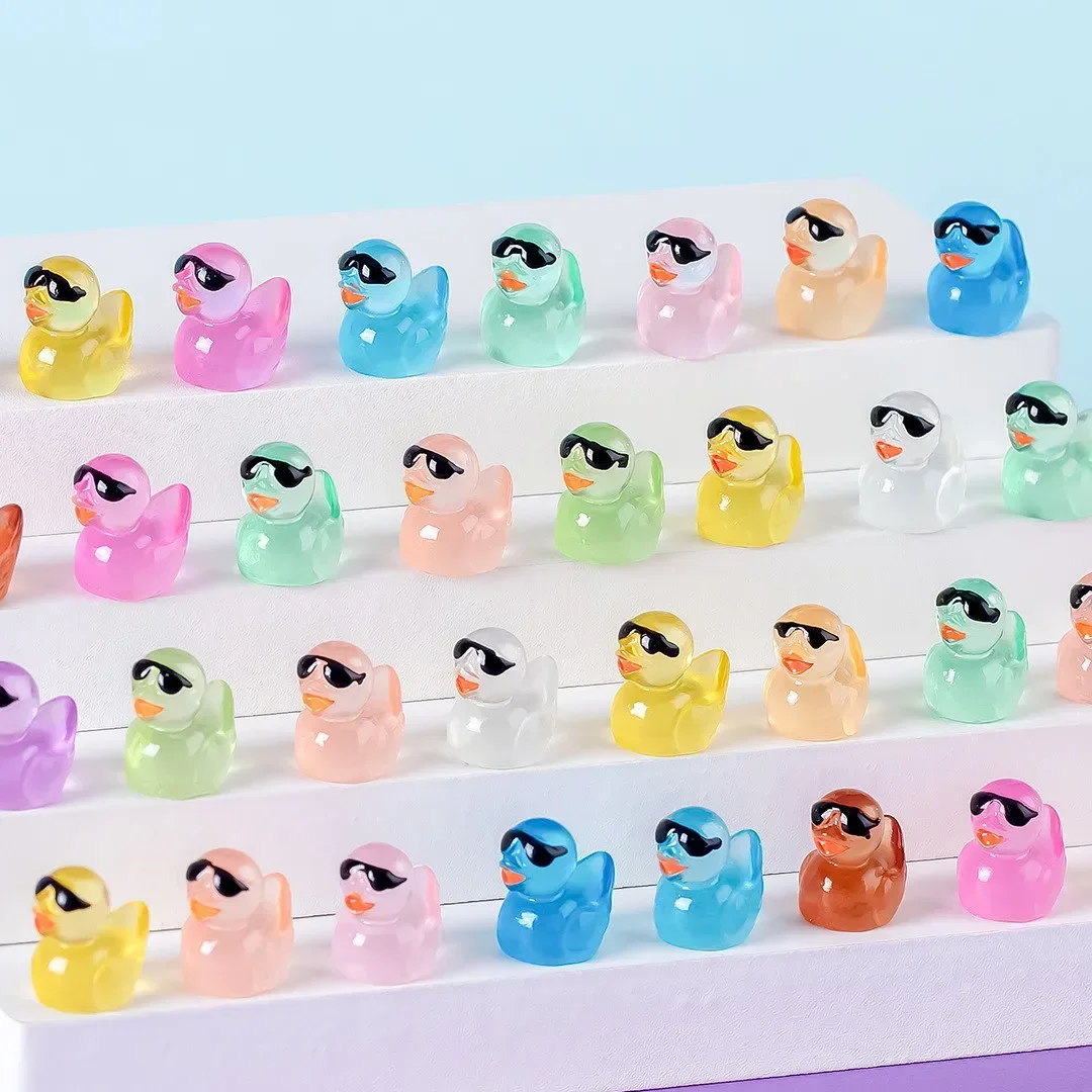 50pc/set Luminous Mini Ducks Figures Colorful Little Tiny Small Resin Ducks for Micro Dollhouse Landscape Aquarium Decorations