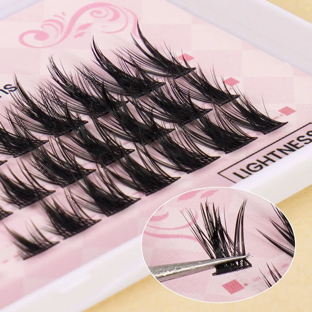 MAGEFY 84 Cluster Fox Eyelashes Boxed with Tweezers Cute Dense 8-10mm Lash Extension Cat Eye Lashes Essential for Traveling