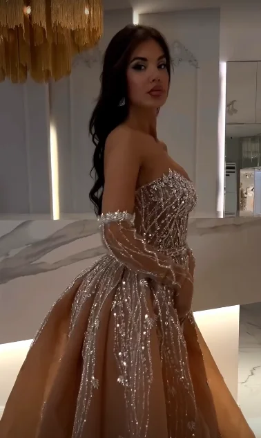 Luxurious Champagne Sheath Evening Arabian Women Rhinestone Customized Matching Detachable Trailing Prom Dresses