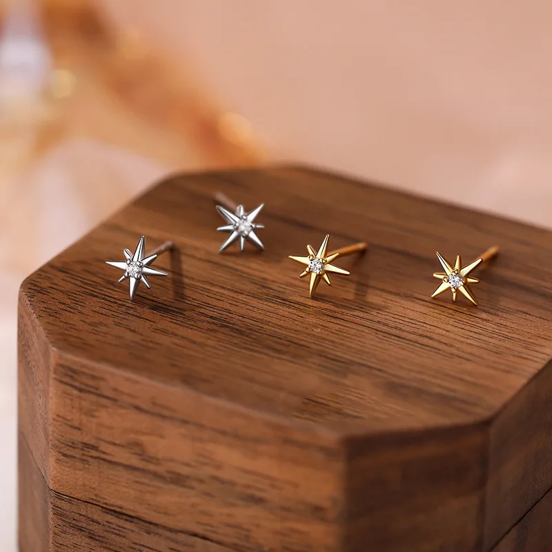 Elegant Women's Star of David Stud Earrings - Minimalist Niche Design, Versatile for Daily Wear