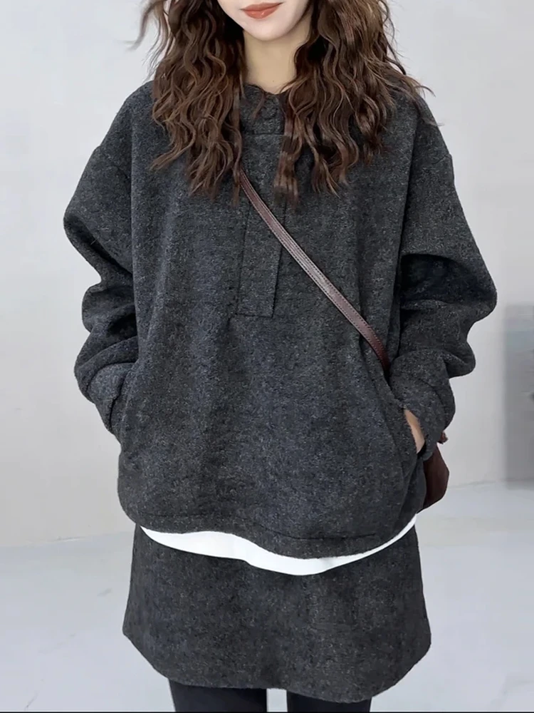 

Комплект: худи и юбка. Модный женский зимний наряд с длинными рукавами, на молнии, повседневный, вязаный, средней длины.