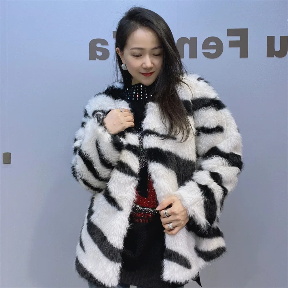 High-end V Collar Sweater Coat Female Black and White Patchwork Cardigan Knitting Women Autumn Winter Sweaters Sable Hair Outfit