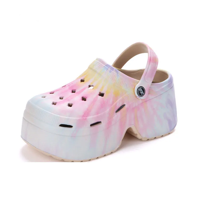 Summer Fashion Women Thicken Sole Sandals Ladies Outdoor Platform Shoes Girls Breathable Hole Shoes Female Beach Sandals